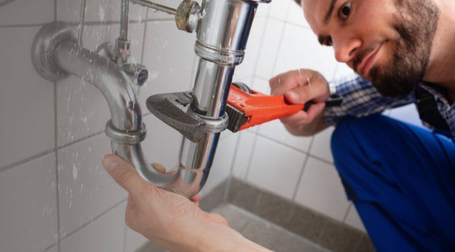 Professional same day plumber services in New Albin, IA